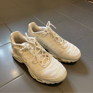Nike Air Max Plus Triple White Tuned Air Sneakers Women's Size 7.5